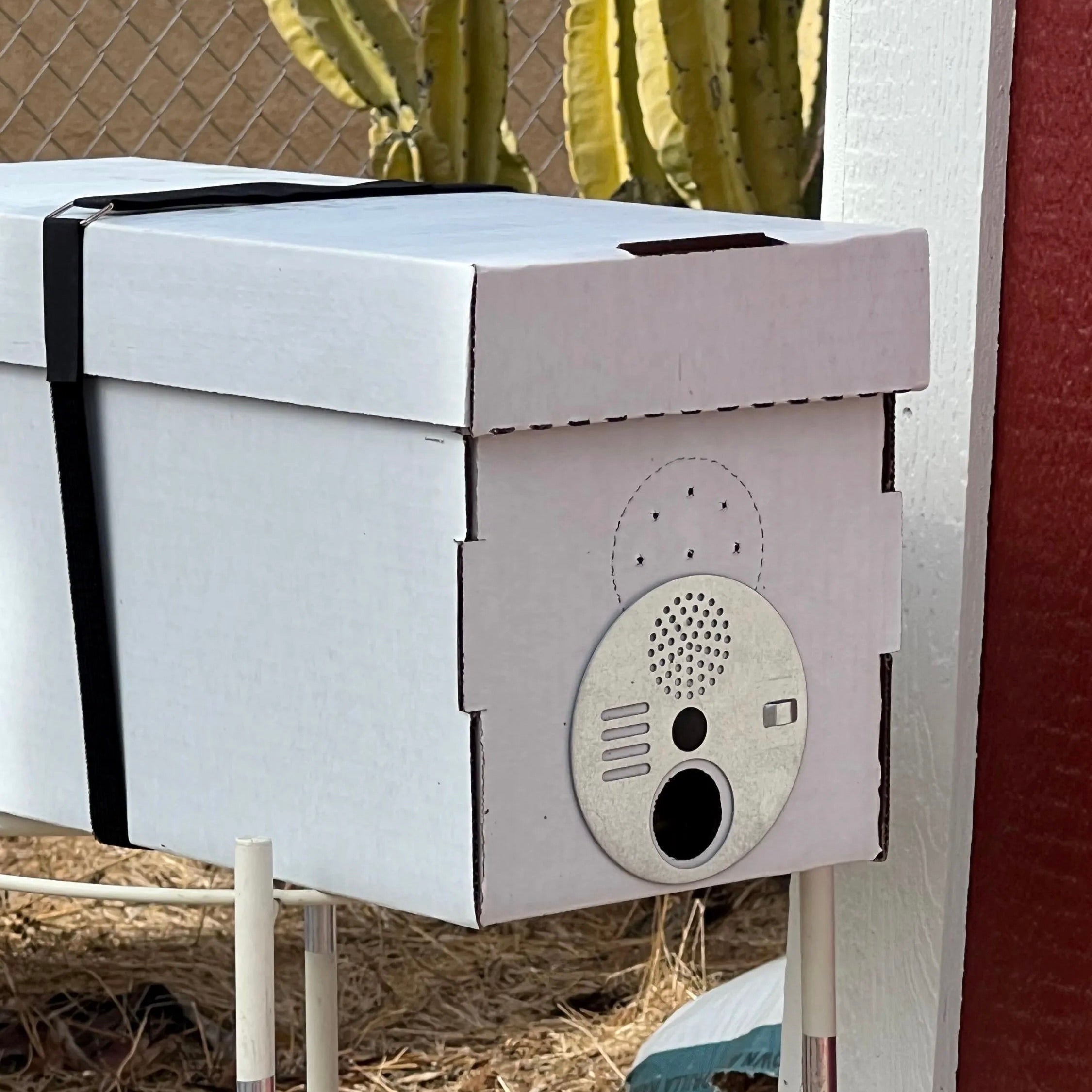 Groovy Gopher 5-Frame Wax-Coated Beekeeper's Nuc Box